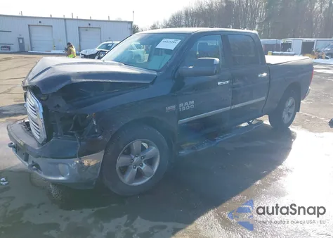 2015 Ram 1500 Big Horn z USA, uszkodzony, nr VIN 1C6RR7TT4FS759394